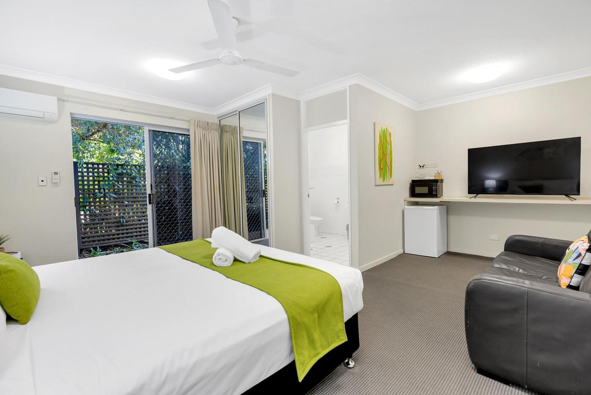 Sarayi Boutique Hotel Палм Коув Екстериор снимка