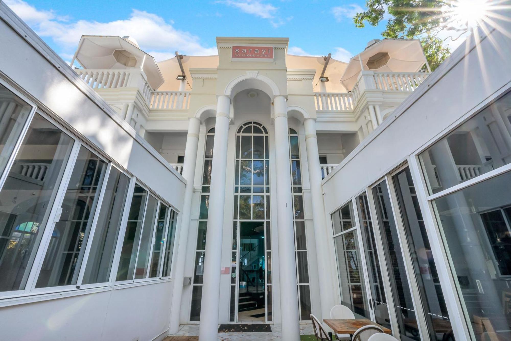Sarayi Boutique Hotel Палм Коув Екстериор снимка