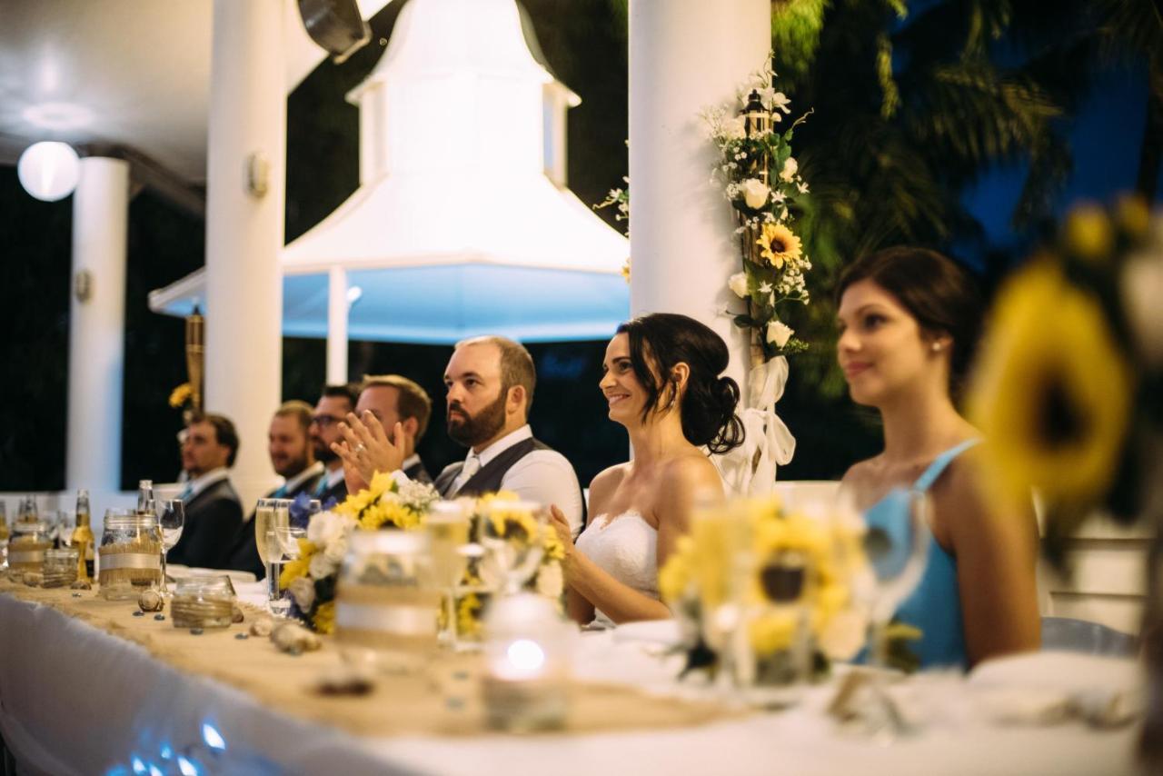 Sarayi Boutique Hotel Палм Коув Екстериор снимка